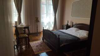 Гостевой дом Zira Residence Брашов Улучшенный номер с кроватью размера «king-size»-1